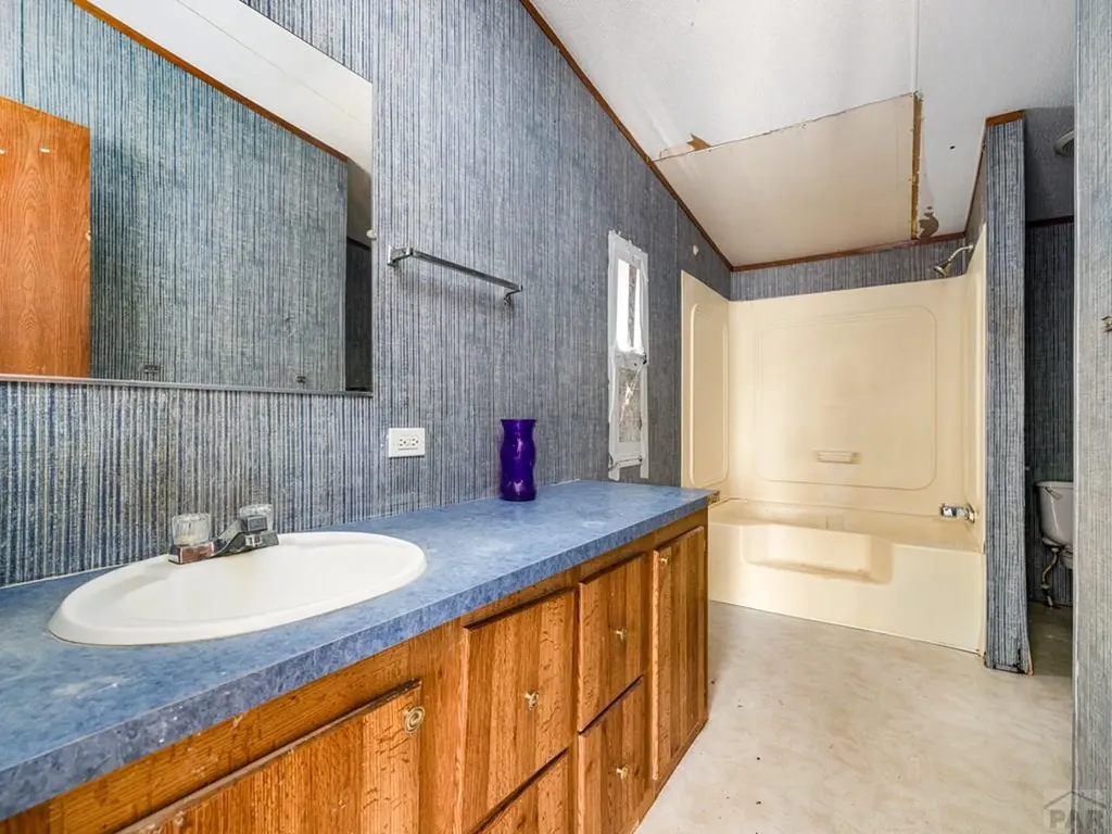 2206 W 16th Street Pueblo CO 81003