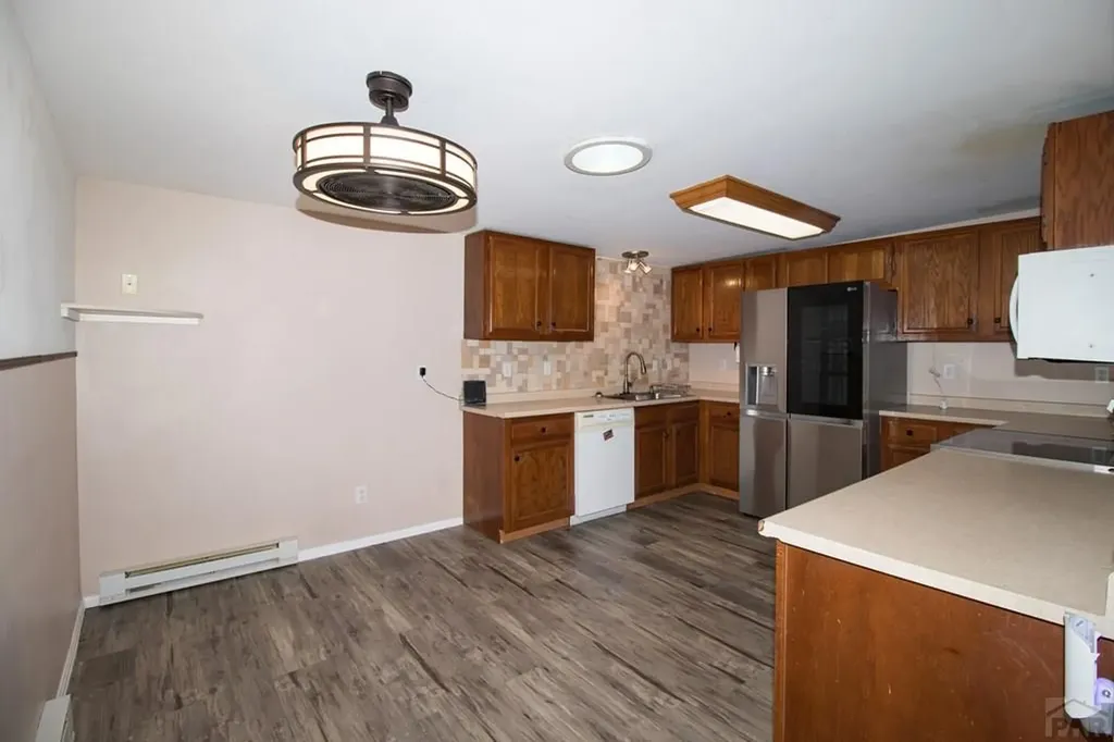 560 Oak Creek Avenue Rockvale CO 81244