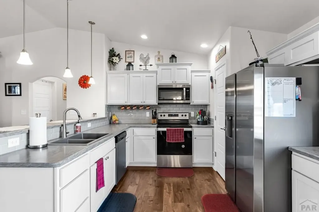 1485 E Ithaca Drive Pueblo CO 81007