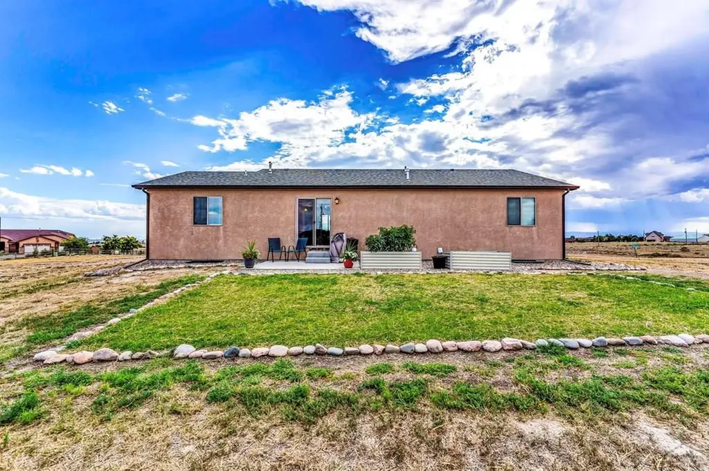 1485 E Ithaca Drive Pueblo CO 81007