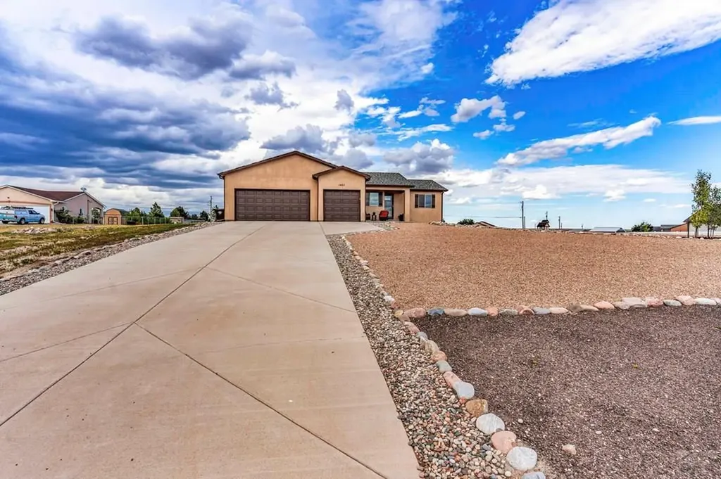 1485 E Ithaca Drive Pueblo CO 81007