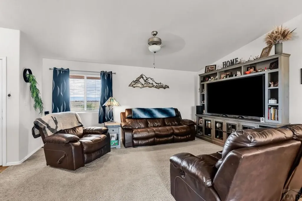 1485 E Ithaca Drive Pueblo CO 81007