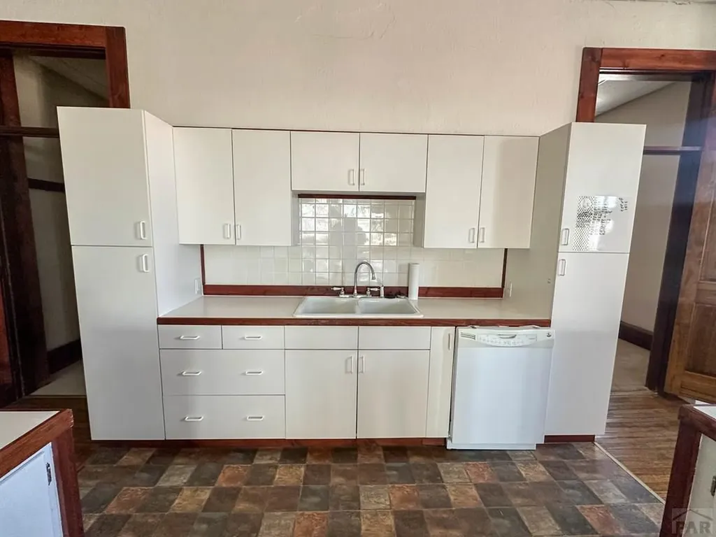 200 S Main Street Holly CO 81047