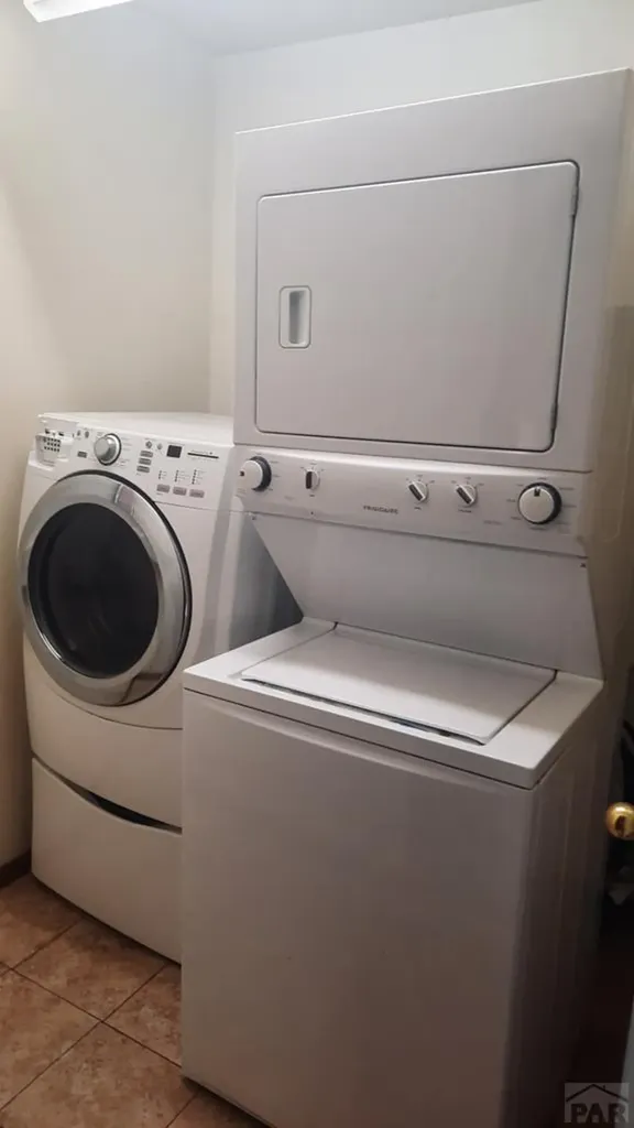 13 Ironbridge Lane Pueblo CO 81001