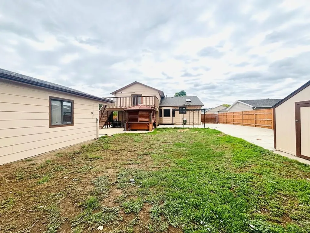 13 Ironbridge Lane Pueblo CO 81001