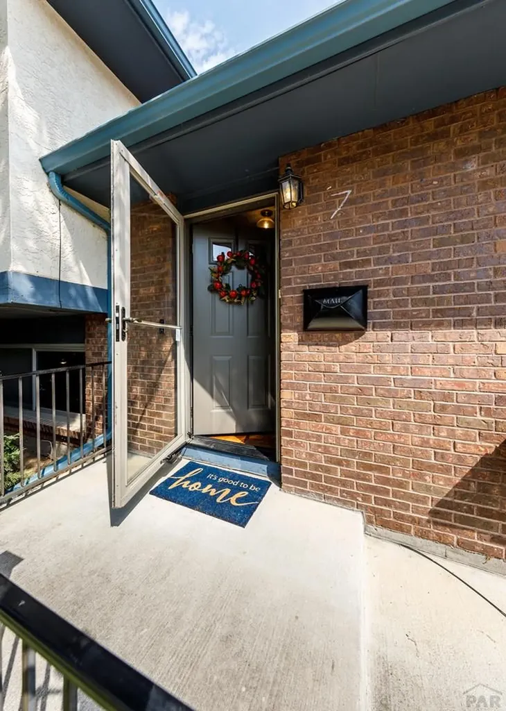 7 Briargate Terrace Pueblo CO 81001