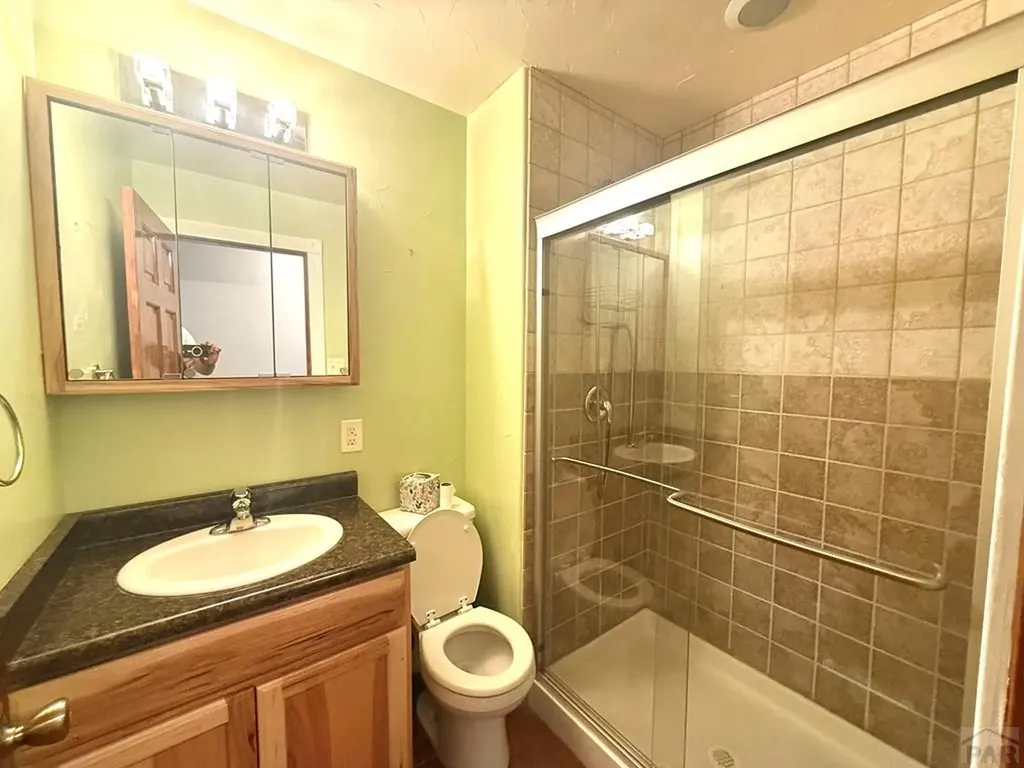 40 Drake Pueblo CO 81005