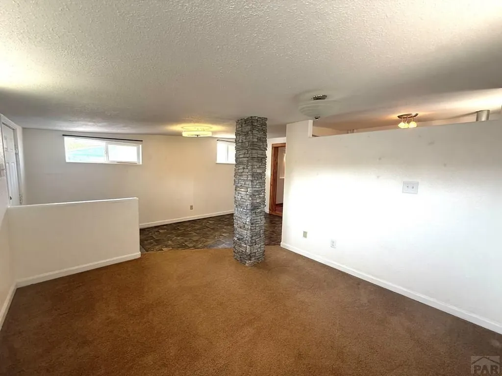 40 Drake Pueblo CO 81005