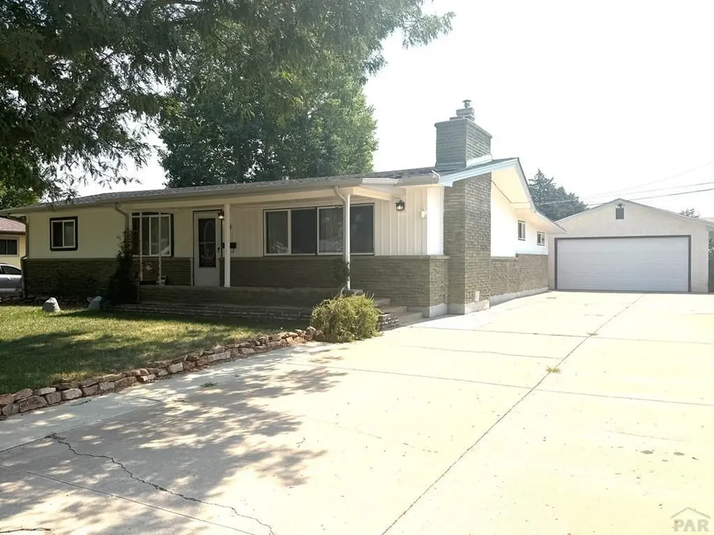 40 Drake Pueblo CO 81005