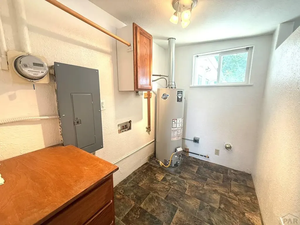 40 Drake Pueblo CO 81005