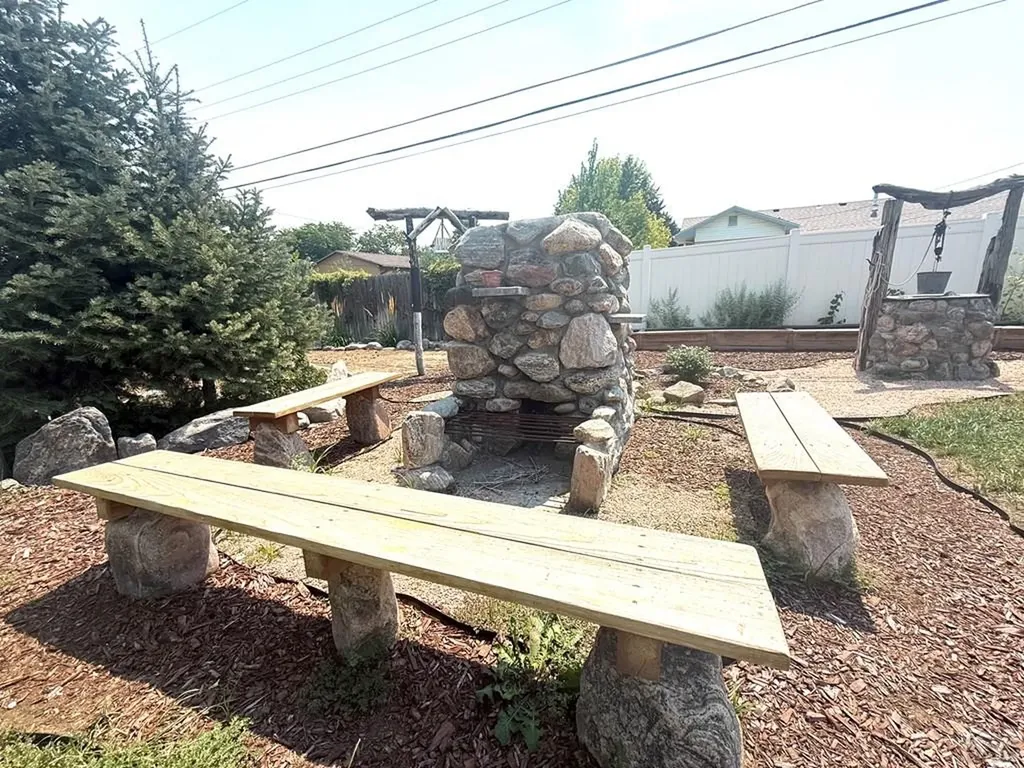 40 Drake Pueblo CO 81005