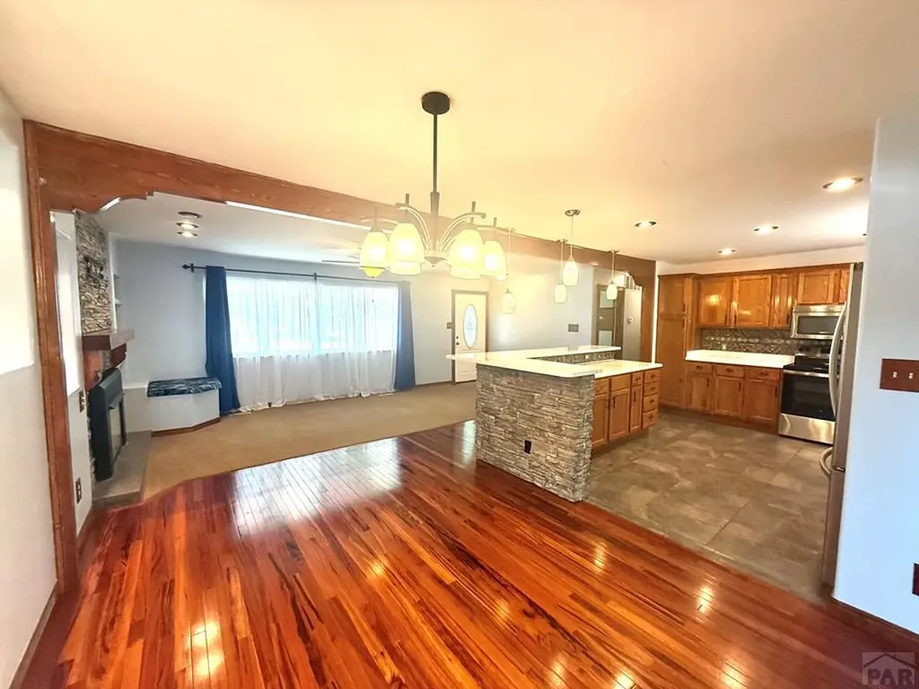 40 Drake Pueblo CO 81005