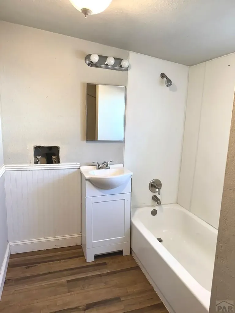 2402 Wyoming Avenue Pueblo CO 81004