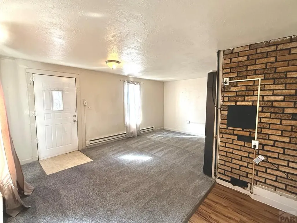 2402 Wyoming Avenue Pueblo CO 81004