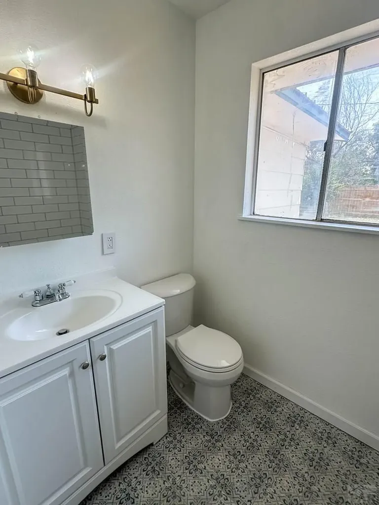 702 E Cedar Street Lamar CO 81052