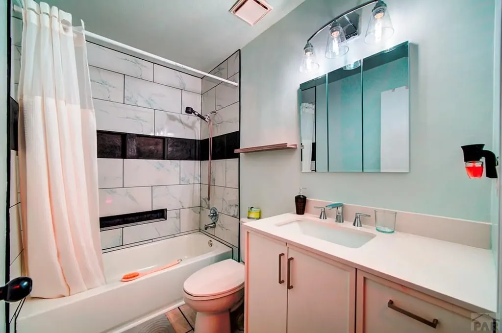 4532 Harwood Road Colorado Springs CO 80916