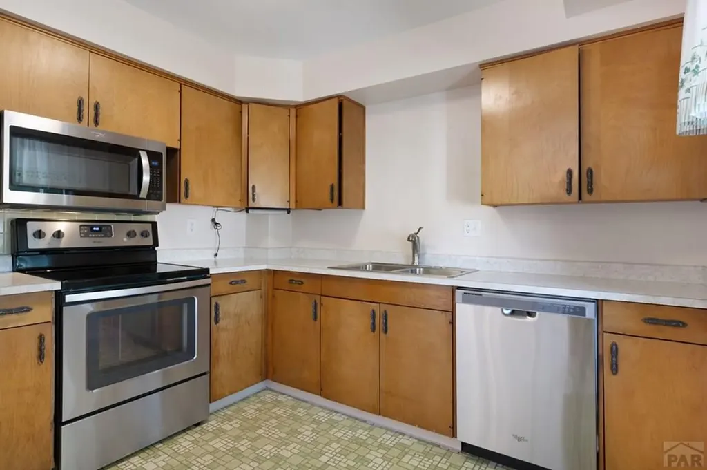 1508 E Owen Circle Colorado Springs CO 80915