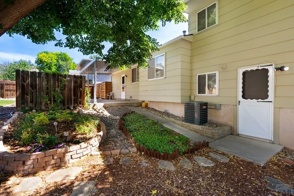 1508 E Owen Circle Colorado Springs CO 80915