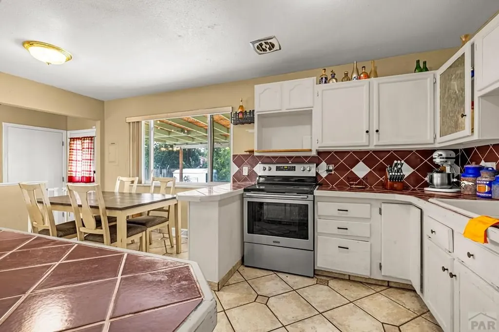 3940 Hollybrook Lane Pueblo CO 81005