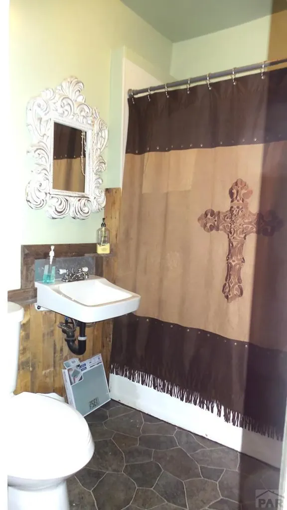 1208 E 11th Street Pueblo CO 81001