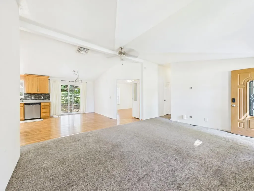 1131 24 1/2 Lane Pueblo CO 81006