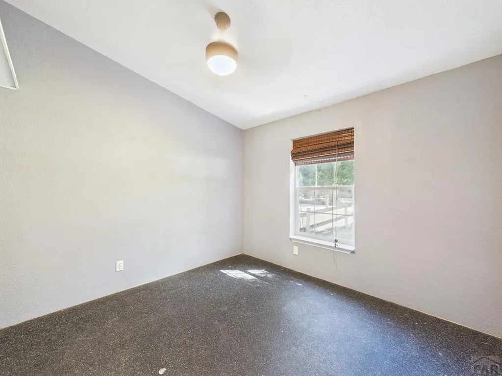 1131 24 1/2 Lane Pueblo CO 81006