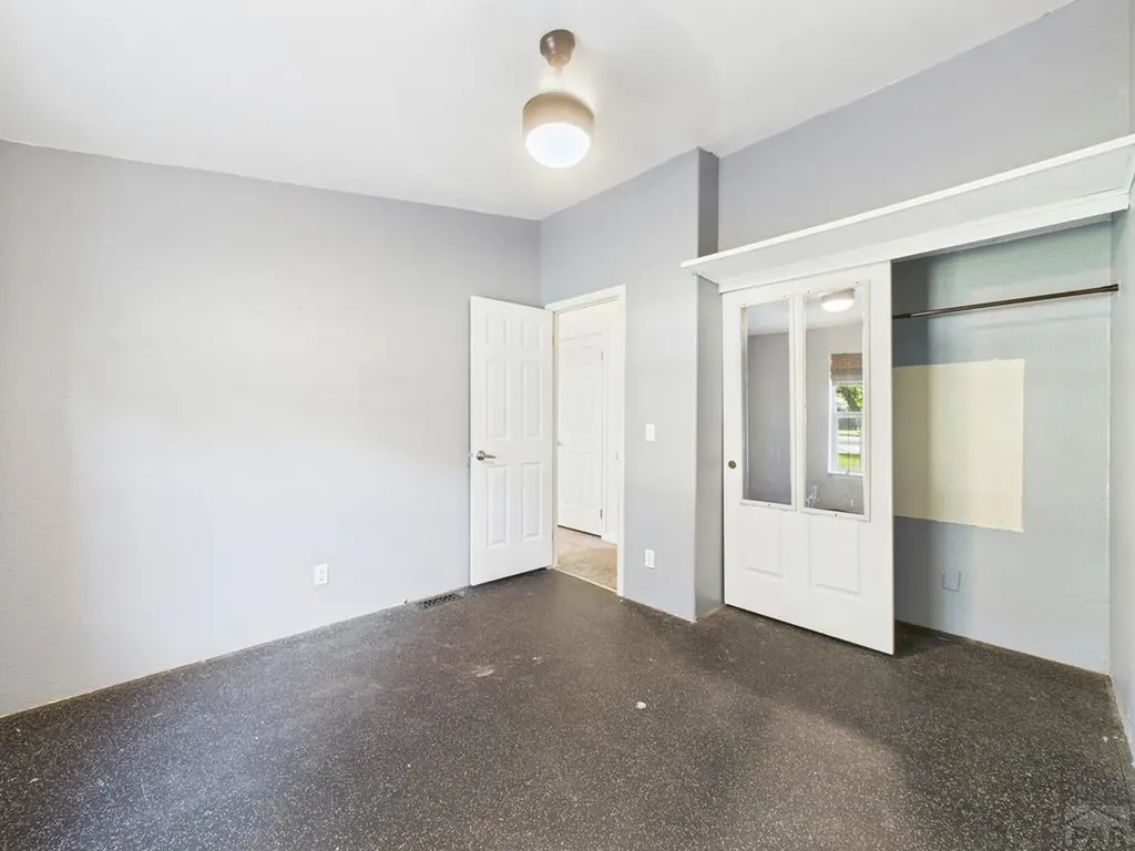 1131 24 1/2 Lane Pueblo CO 81006