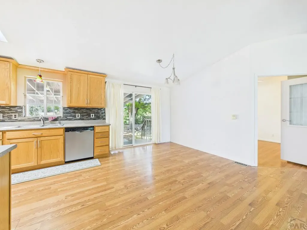 1131 24 1/2 Lane Pueblo CO 81006