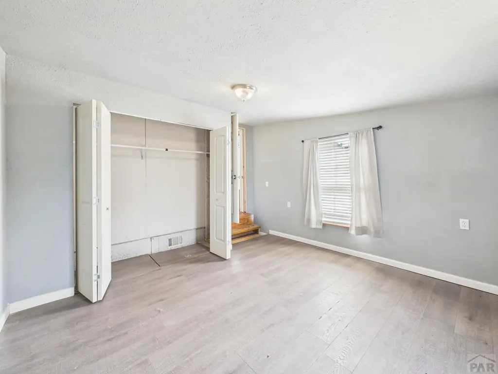 1131 24 1/2 Lane Pueblo CO 81006