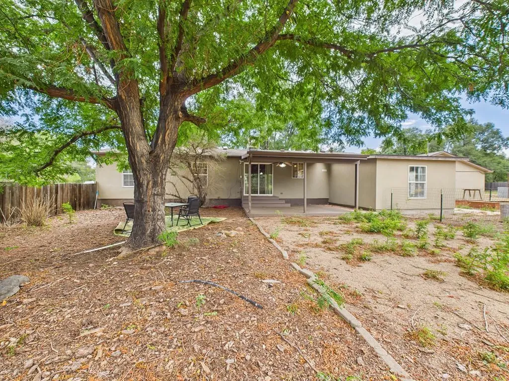 1131 24 1/2 Lane Pueblo CO 81006