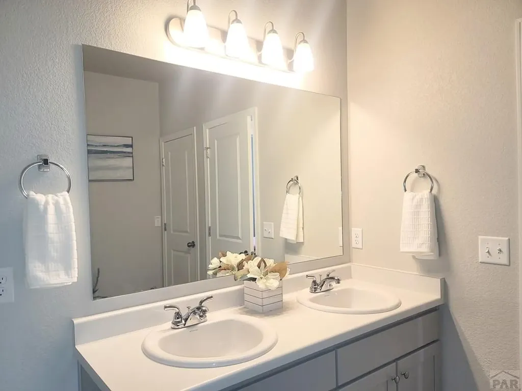 4512 Samaritan Loop Colorado Springs CO 80916