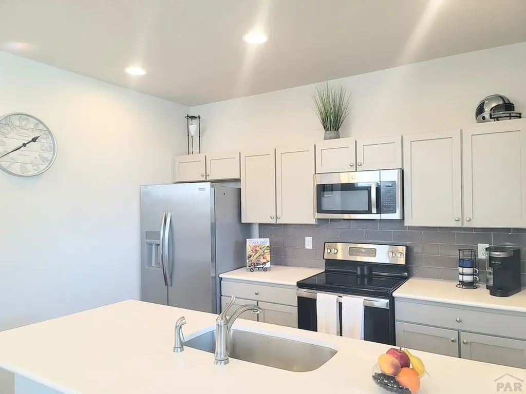 4512 Samaritan Loop Colorado Springs CO 80916