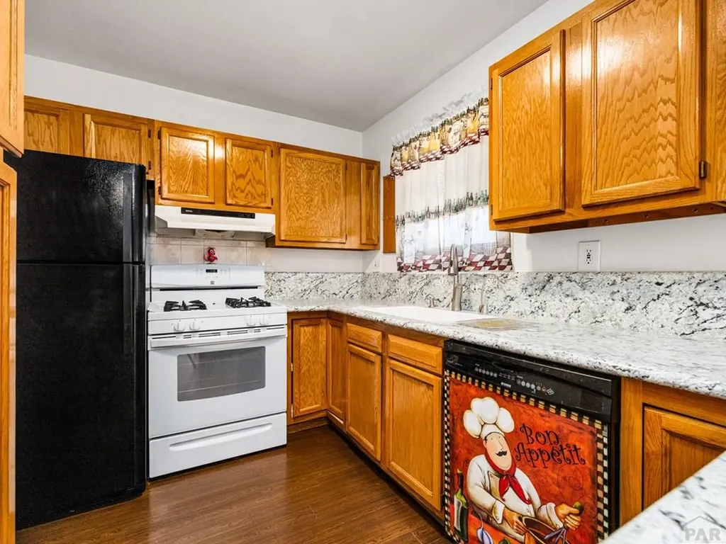 214 S Circle Drive Pueblo West CO 81007