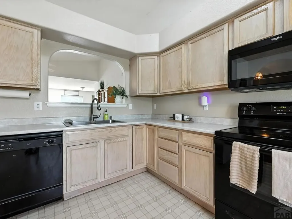 5040 Sage Street Pueblo CO 81005