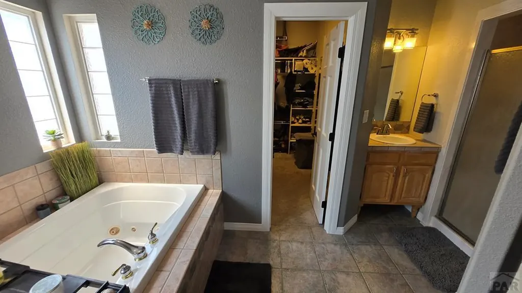 232 Alhambra Drive Pueblo CO 81005