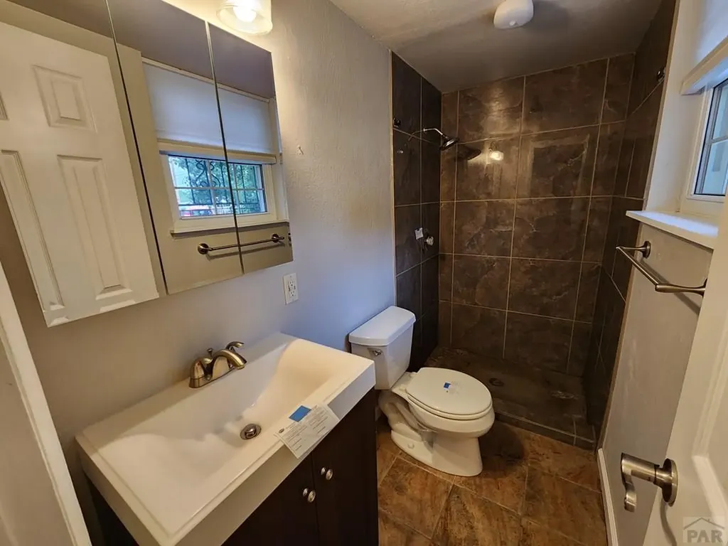 2 Hilton Lane Pueblo CO 81001