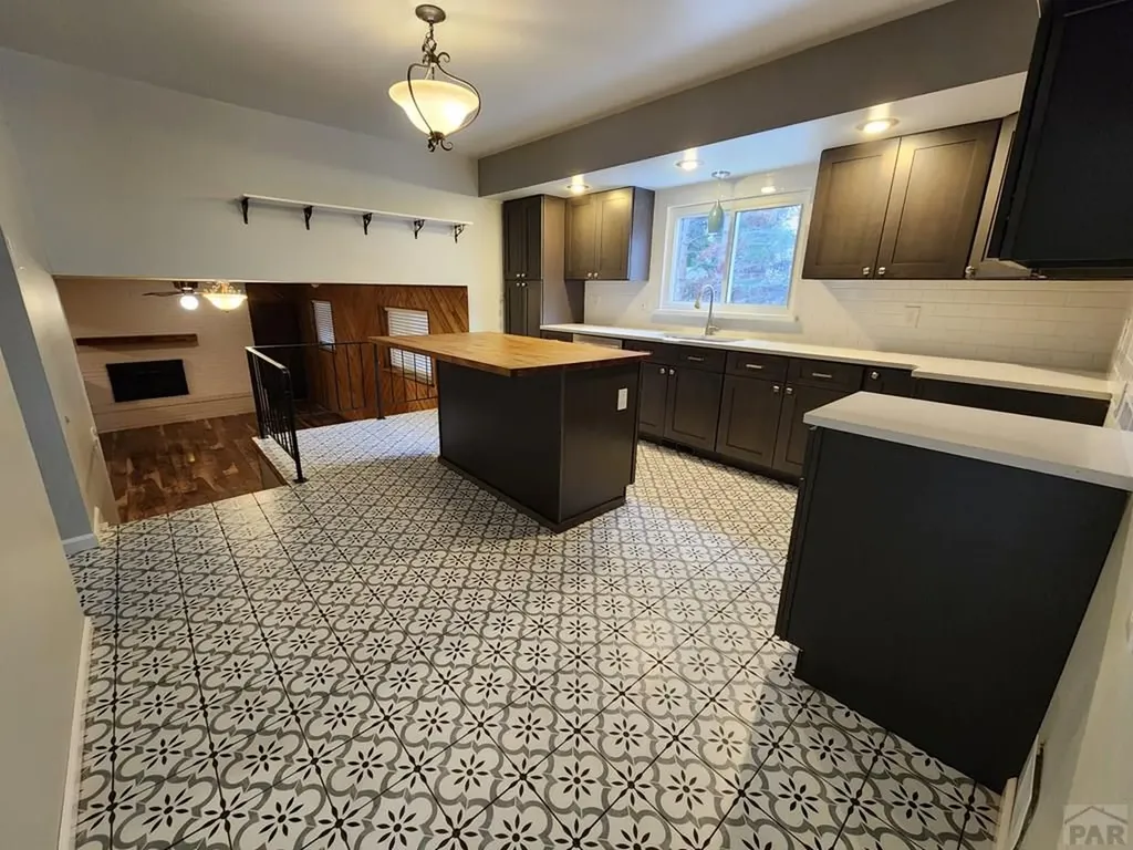 2 Hilton Lane Pueblo CO 81001