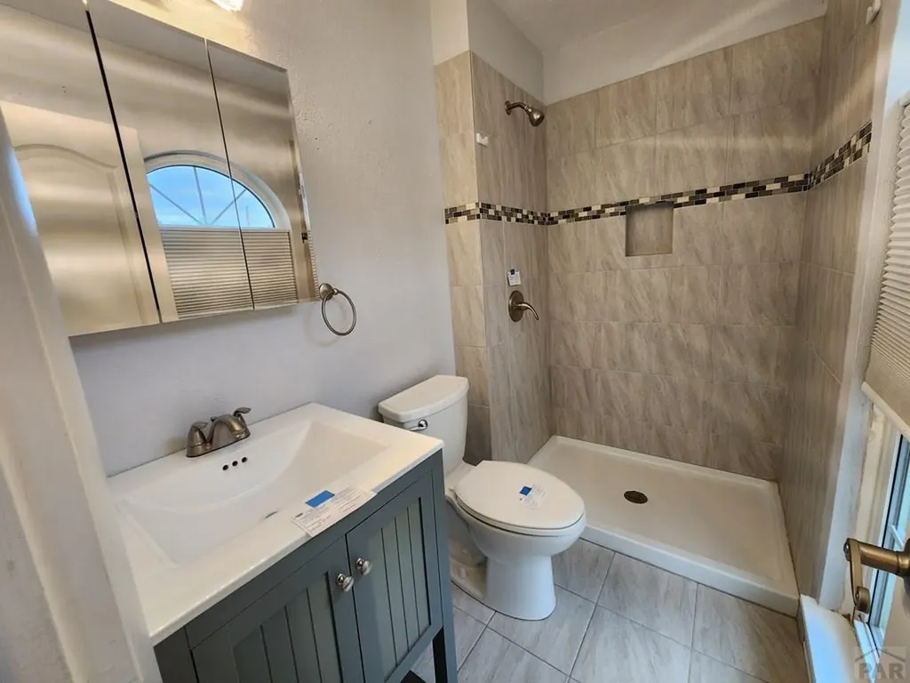 2 Hilton Lane Pueblo CO 81001