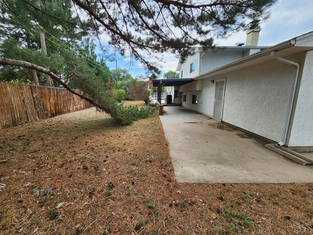 2 Hilton Lane Pueblo CO 81001