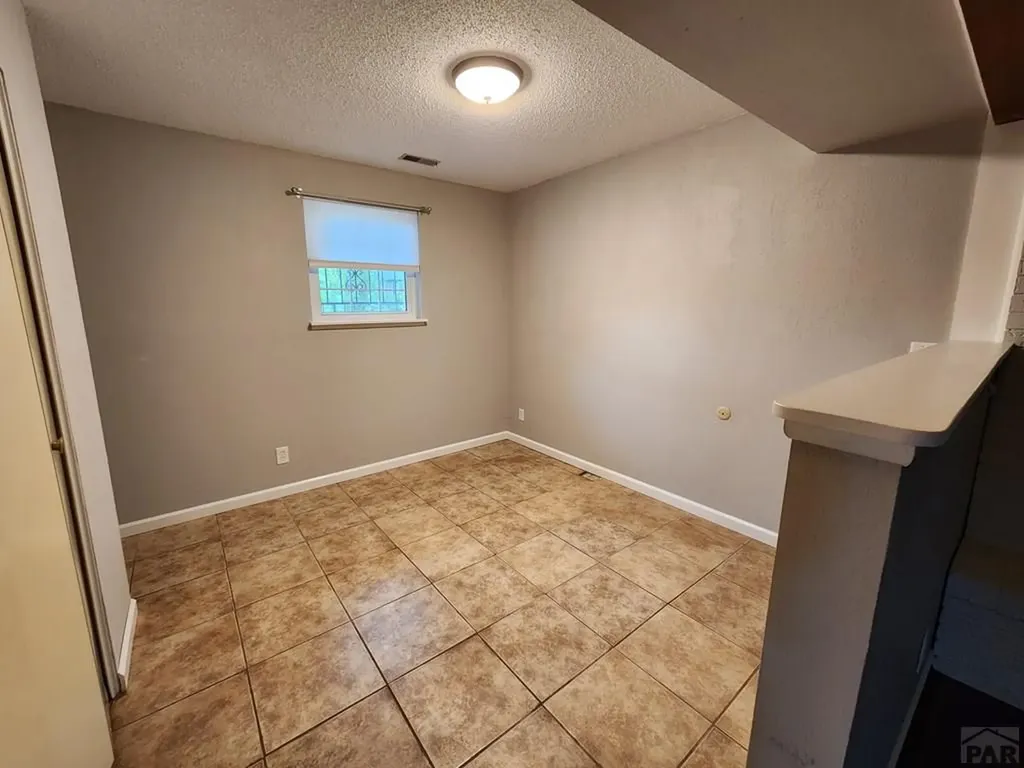 2 Hilton Lane Pueblo CO 81001