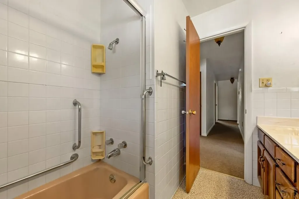 1900 Raton Avenue La Junta CO 81050