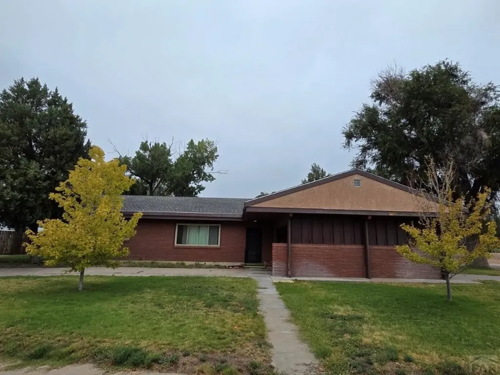 1307 Parkview Avenue Lamar CO 81052