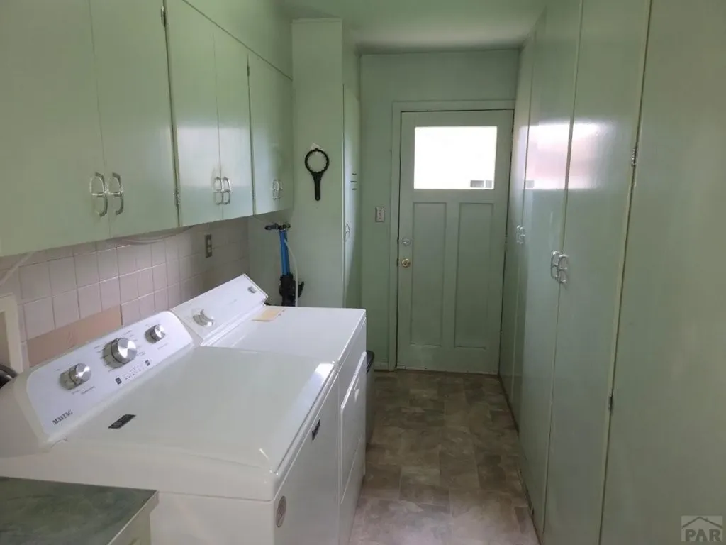 1307 Parkview Avenue Lamar CO 81052