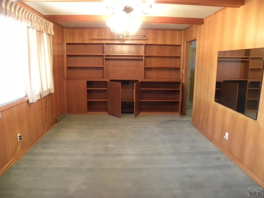 1307 Parkview Avenue Lamar CO 81052