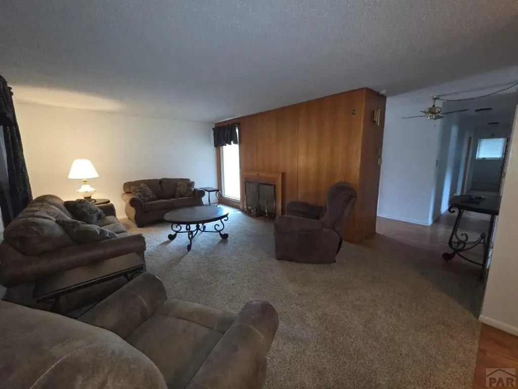 1307 Parkview Avenue Lamar CO 81052