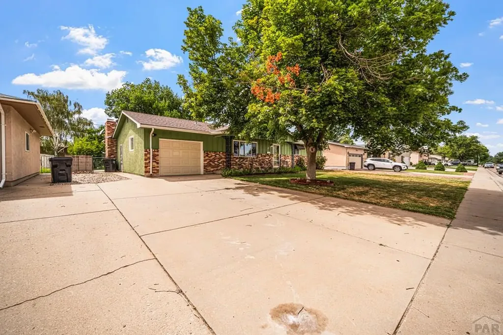 19 Cornell Circle Pueblo CO 81005