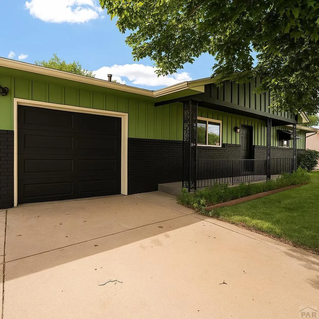 19 Cornell Circle Pueblo CO 81005