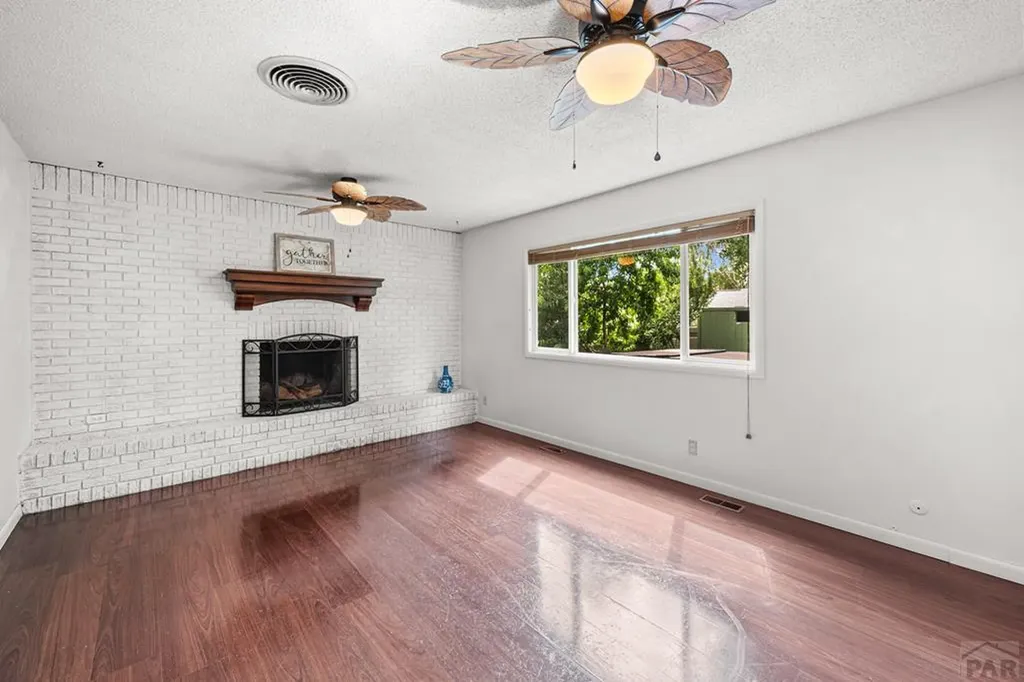 19 Cornell Circle Pueblo CO 81005