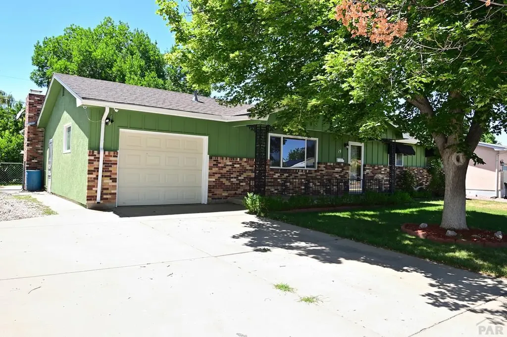 19 Cornell Circle Pueblo CO 81005