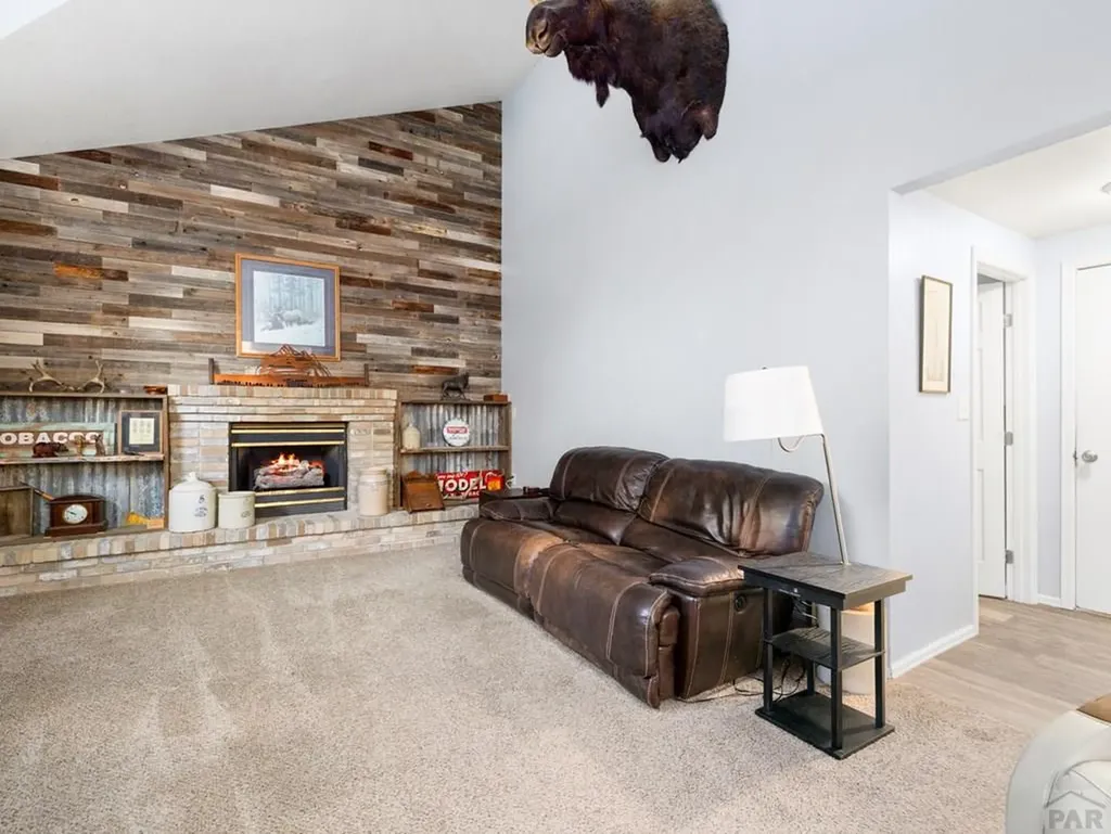 30 Altadena Drive Pueblo CO 81005